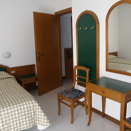 Aparthotel Rta Doria 3*