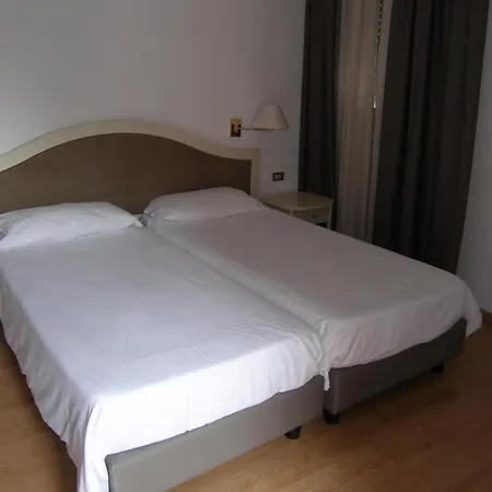 Hotel apartamentowy Rta Doria Garda (Verona)